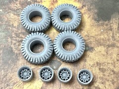 1/24 Scale: 15-Inch “KMC Summit” Wheels W/ Huge 35-inch Mud Tires. Resin