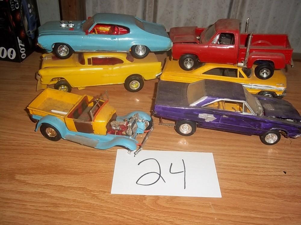 Model Car Junkyard/Parts Lot Salvage Built Plastic Models #24
