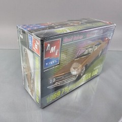 AMT ERTL 1969 Plymouth GTX 440 Street Custom 1:25 Model Kit Muscle 31930 SEALED