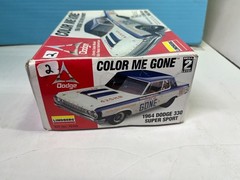 1/25 LINDBERG 1964 DODGE 330 S/S COLOR ME GONE BUILT MODEL CAR KIT OPEN B12