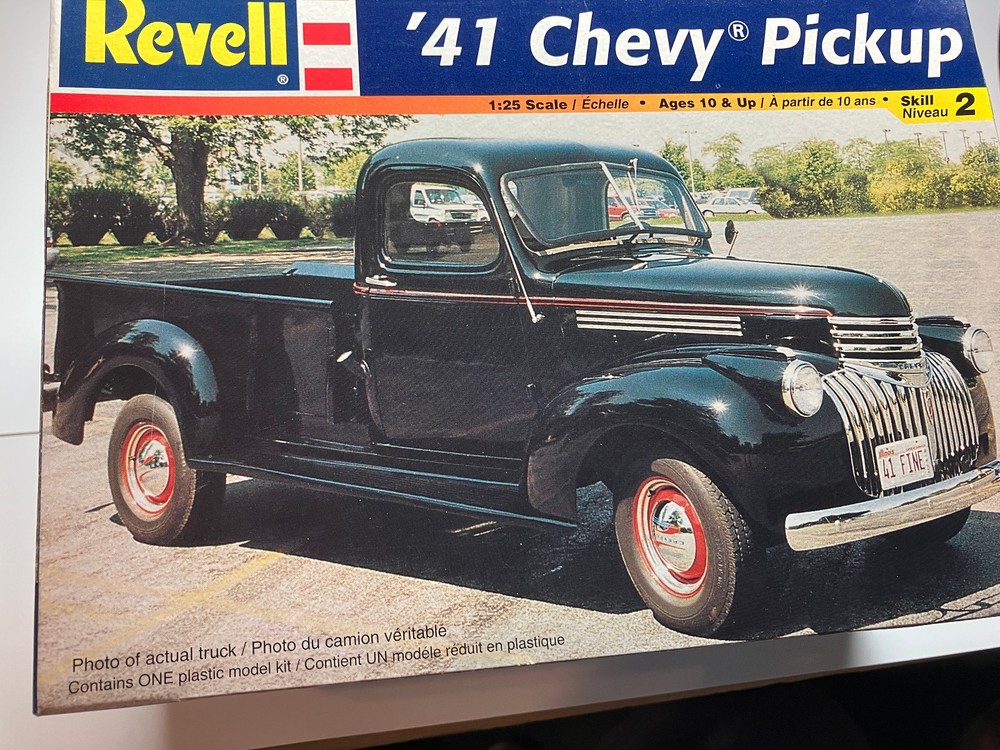 Revell ’41 Chevy Pickup Truck 1:25 Kit #85-7668 New Open Box Sealed Parts