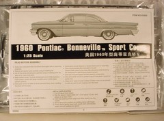 Trumpeter 1960 Pontiac Bonneville Sports Coupe Car Model Kit 1:25 Open Box