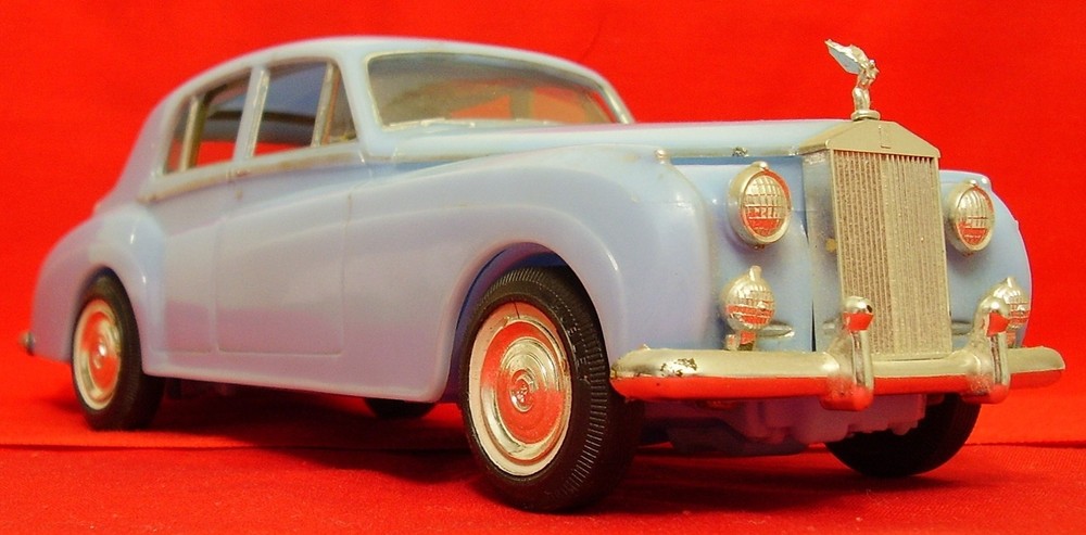 Hubley Rolls Royce 1/25 Built Kit. Free Shipping. READ THE DESCRIPTION.