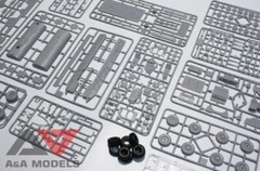 AA-60 Soviet airfield fire engine (Plastic model kit) 1/72 AA Models 7201