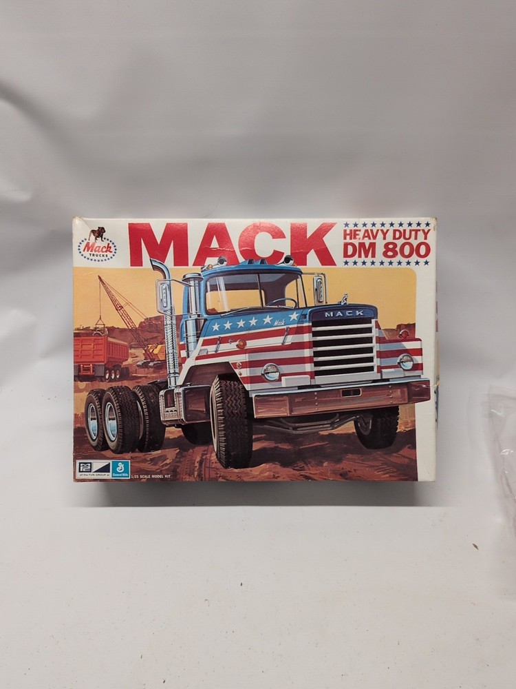 MPC Mack DM800 Semi Tractor Cab – Truck Kit – 1/25 Scale Open Box