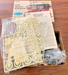 Vintage Gabriel 1:20 “Henry’s Unforgettable” 1909 Model T Touring Metal Auto Kit
