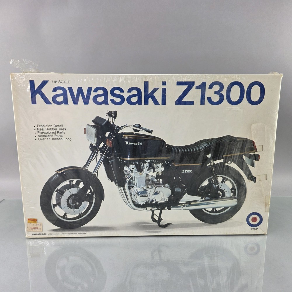 Entex Kawasaki Z1300 1/8 Scale Model Kit Motorcycle 1980 Japan #9192 SEALED