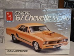 1/25 AMT 1967 CHEVROLET CHEVELLE SS 396 PRO STREET WHITE MODEL KIT OPEN B10