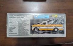 AMT 1972 Chevy Fleetside C10 Pickup 1/25 Scale Model Kit
