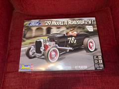 Ford ’29 Model A Roadster 1/25 Scale 2’n1 Model Revell 85-4463 NIB Sealed