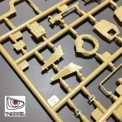 T-Model TM-7201 1/72 US Modern M1114 Up-Armored HMMWV Assembly Model Kit