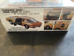 Studebaker Avanti model kit Modern Classic/AMT #T413
