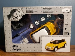 Testors Mini Cooper Metal Body Model Kit 1:32 Scale #630010 New In Box! 2003