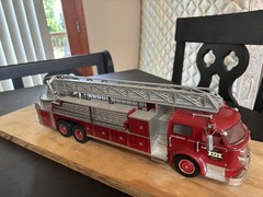 1/25 Built AMT American Lafrance Custom Ladder Build
