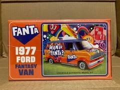 1977 FORD FANTASY VAN FANTA – AMT – 1/25 scale – 1471 – FACTORY SEALED KIT