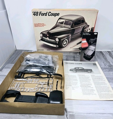 M32A NIOB 1987 TESTORS 1/25 kit ’48 FORD COUPE MODEL Sealed Contents Complete
