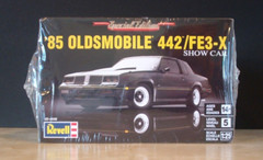Olds 1985 Oldsmobile 442/FE3-X Show Car 1:25 scale Revell Model Kit Sealed
