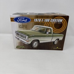 Moebius 1:25 1970 Ford F-100 Plastic Model Kit 1228 T2