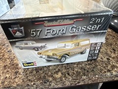 REVELL 1957 FORD GASSER 2n1 FACTORY SEALED KIT! CIRCA 2016! VMCP!