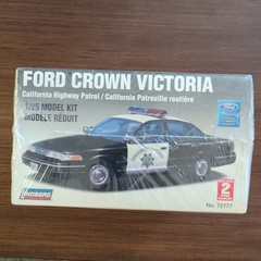 Lindberg Ford Crown Victoria CHP 1:25 Model Kit Prepainted Body Decals 72777