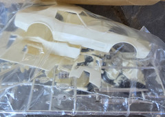 Vintage Corvette Stingray Coupe AMT 1:25 Model Kit T468 Opened ~ As Is