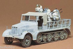 Tamiya 35050 1/35 Model Kit German 8Ton Half-Track 20mm Flakvierling Sd.kfz 7/1