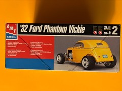 1932 FORD PHANTOM VICKIE HOT ROD MODEL KIT AMT ERTL 1/25 SCALE NEW COOL LOOK!!