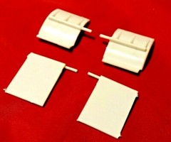 AMT White Freightliner Dual Drive Rear Fenders/Mud Flaps 1/25