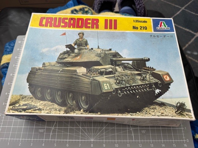 Italeri 1/35 Scale Crusader III Tank Model Kit #219 Partially Assembled W/Bonus