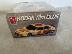 AMT 1:25 KODAK FILM OKDSMOBILE NASCAR MODEL KIT SEALED