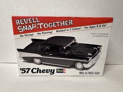 Revell 1957 Chevy Snap Together 1:32 Model Kit #1101 1979 (complete / unbuilt)