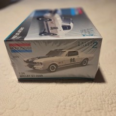 Shelby GT-350R 1:24 MONOGRAM Model Kit NEW Unbuilt 2969