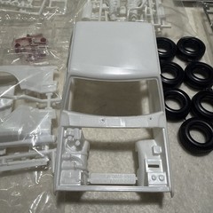 Monogram Ford F-350 Duallie Pickup Truck 1/24 Model Open Box Sealed Parts