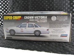 1997 Lindberg Super-Snap 72715 CROWN VICTORIA ORANGE CO. CA FIRE AUTH. 1:25 NIB