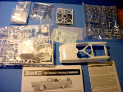 Revell Monogram 1:24 1956 Ford THUNDERBIRD T-Bird Model Kit 85-4518 NIOB 312 V-8