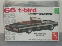 AMT 1/25 Scale ’66 T-Bird Hardtop/Convertible – Factory Sealed