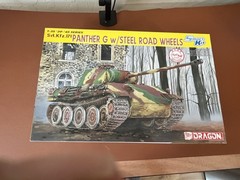 1/35 Dragon Sd.Kfz.171 Panther G w/Steel Road Wheels #KIT. 5491