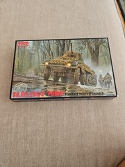 Roden 705 SD. KFZ 234/2 German Puma armored car WWII plastic model kit 1/72