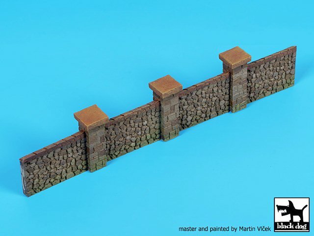 Black Dog 1/72 Stone Wall with Pillars Section Vignette / Diorama (160mm) D72062