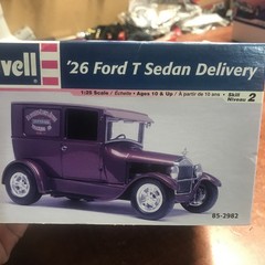 VTG Revell ’26 Ford T Sedan Delivery 1:25 Model Kit 85-2982 Complete Kit 2000