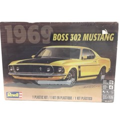 Revell 1969 Boss 302 Mustang 1:25 Scale Model Car Kit Sealed 2020
