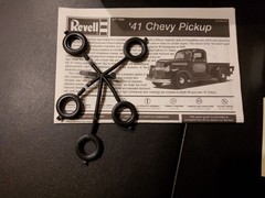 Revell – ’41 Chevy Pickup Model Car Kit