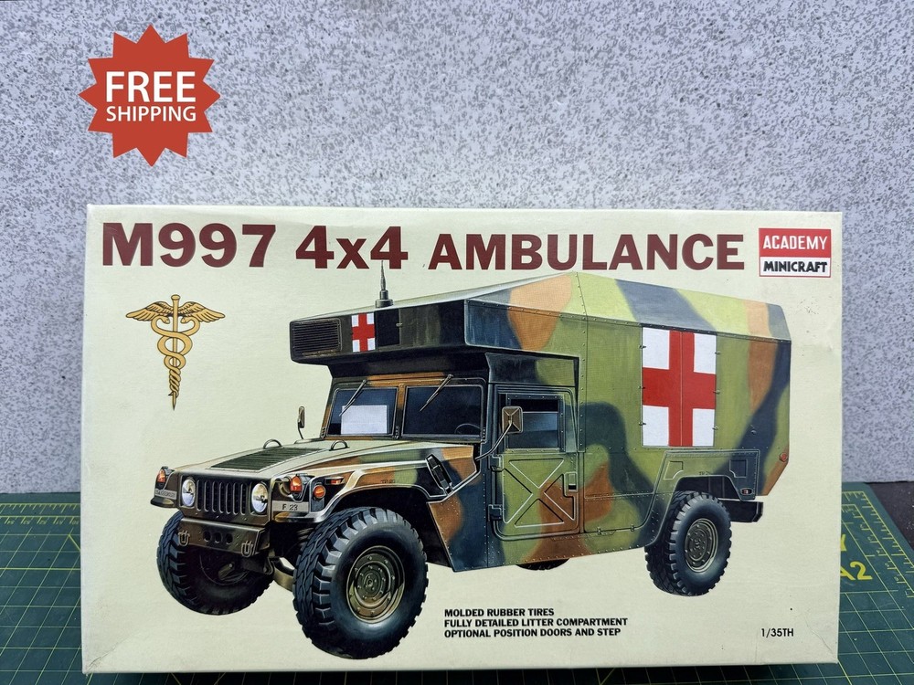 Academy Minicraft 1/35 Scale M997 4×4 Ambulance US Army Model HMMWV Kit 1352