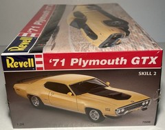 Revell ’71 Plymouth GTX 7608 1/24 Scale Plastic Model Kit Factory Sealed (B259)