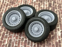 1/24 Scale: 17-inch “Chevy Truck Rally” wheels W/ Wide Rear Tires . Resin