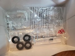 AMT 1957 Chevy Bel Air Model Kit Car Scale 1:25 – Blue/White, Round 2, Open Box