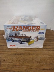 Moebius 1972 F-250 Ranger XLT Pickup Truck Model Kit – MOE2568 New In Sealed Box