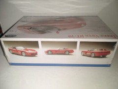 Testors 135 RED DODGE VIPER RT/10 Metal body KIT 1/43 sealed package