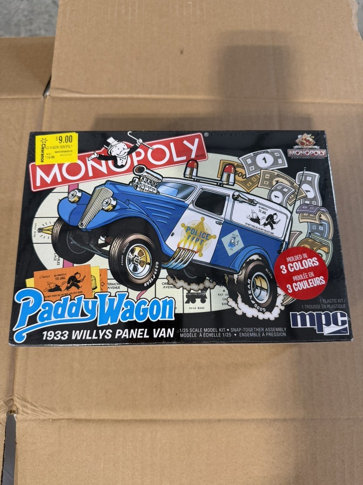 MPC Monopoly Mr. Monopoly Paddy Wagon 1933 Willys Panel Van 1:25 Snap Kit