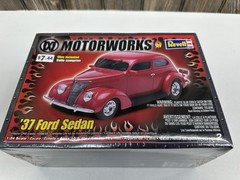 Motorworks By Revell 1937 Ford Sedan 1:24 Scaled Model Kit Sealed In Plastic